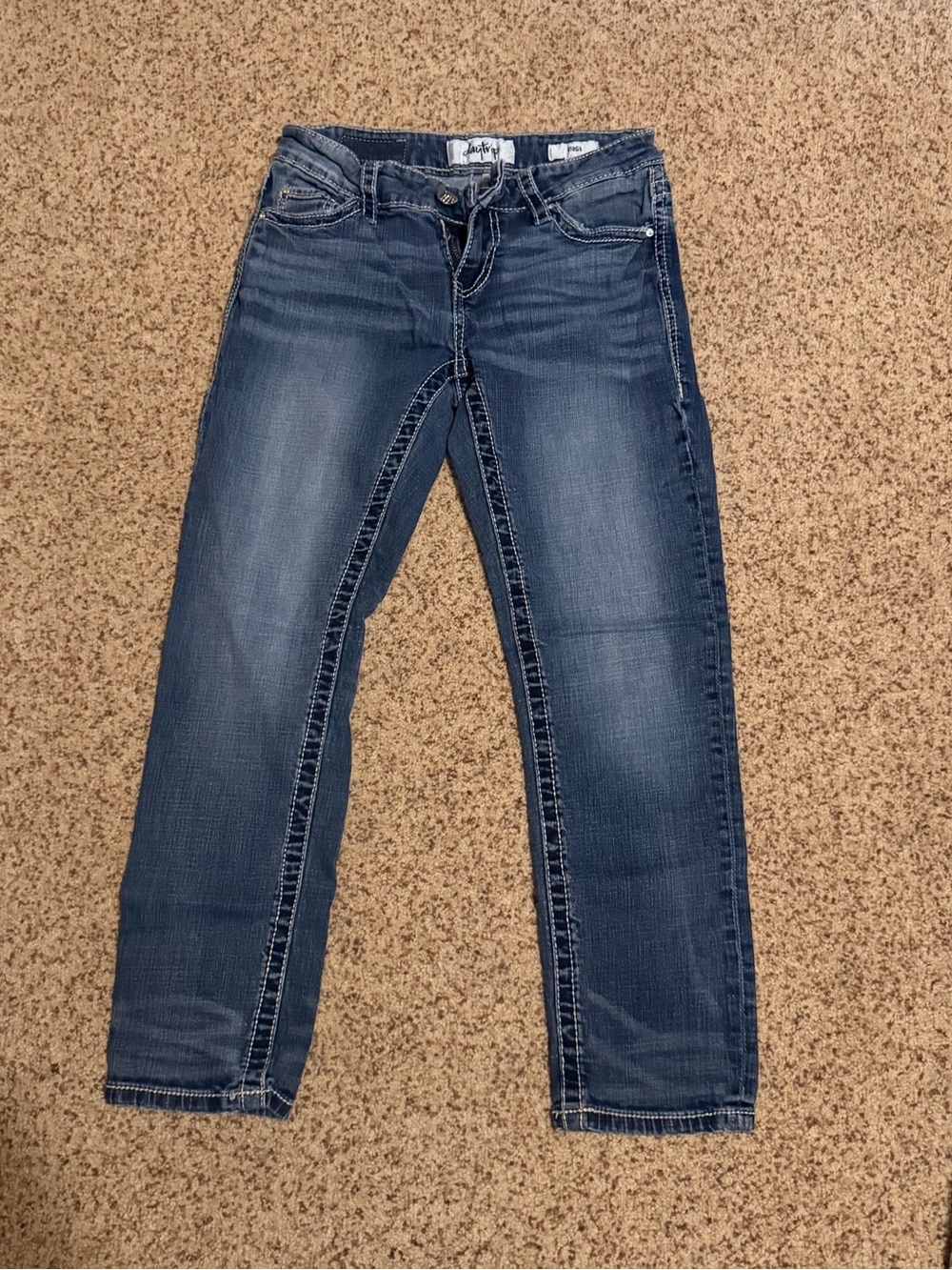 Slim Cropped Women's Daytrip by Buckle Jeans  *GREAT CONDITION